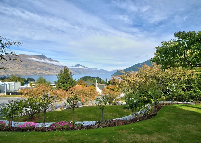 Balmoral Lodge