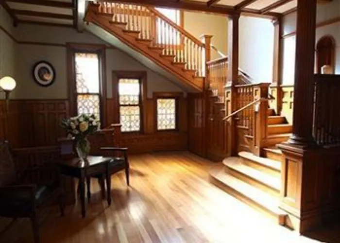 Patterson Inn
