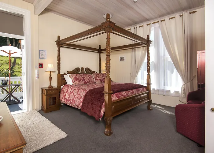 Sennen House Boutique Accommodation