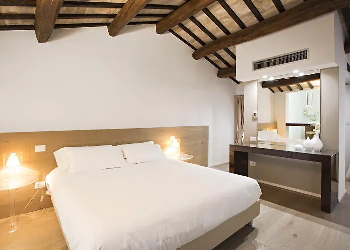 Borgoleoni 18 - Room&Breakfast