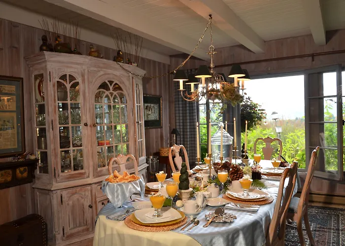 Le Petit Clocher Gite Touristique B & B