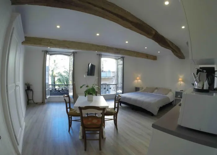 Maison Carles BnB