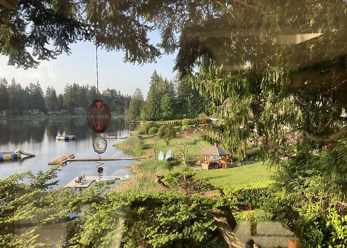Cottage Lake Bed And Breakfast