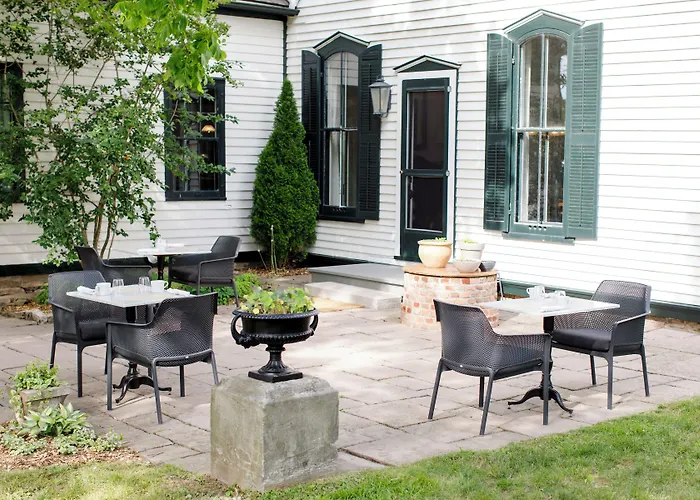 Woodbourne Inn