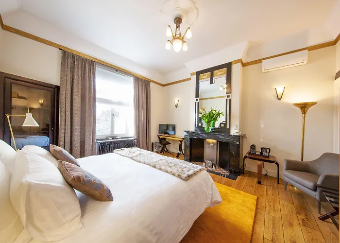 Bed and Breakfast Louise Sur Cour Saint-Gilles
