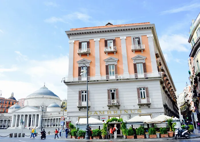 Relais Piazza Del Plebiscito B&B Naples