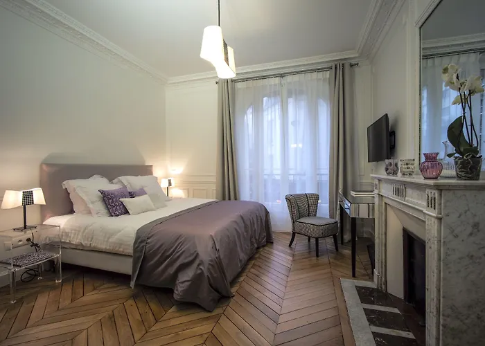 Relais12Bis Bed & Breakfast By Eiffel Tower