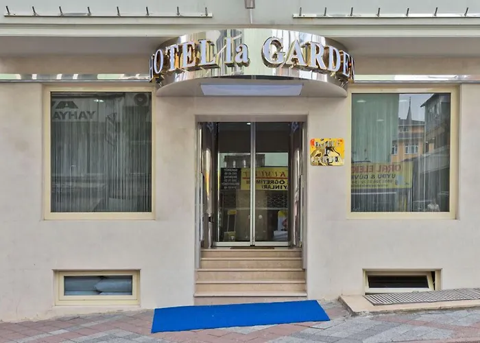 La Garden Hotel