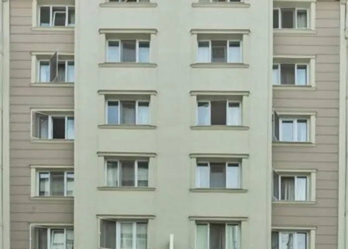 La Garden Hotel