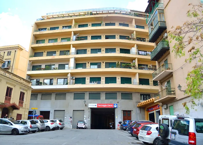 Piazza Marina