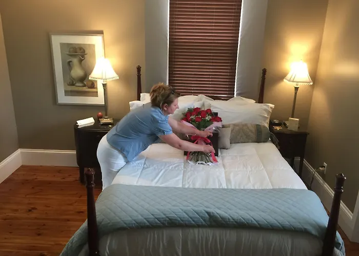 Clyde Hall Bed And Breakfast