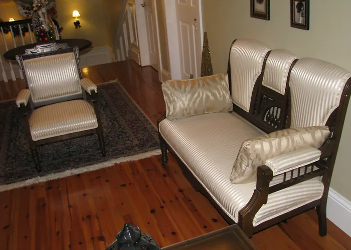 Clyde Hall Bed And Breakfast