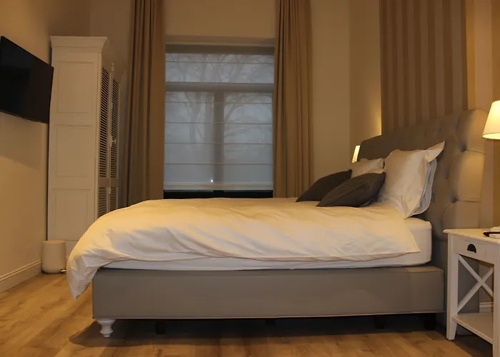 The Hamptons Boutique Hotel