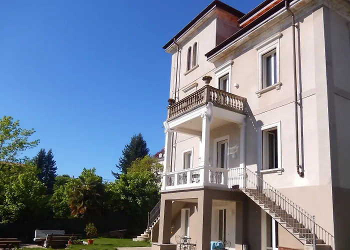 White Lilac Romantic B&B - Adults Only