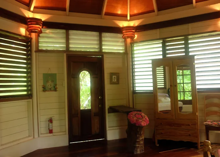 Jungle Cocoon Boutique Hotel