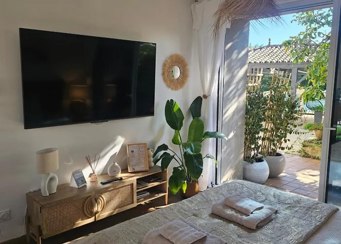 Chambre d'hôte BALI avec piscine chauffée