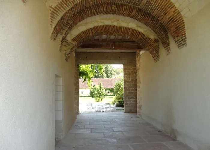 Chateau Des Roises