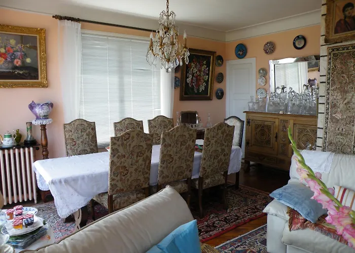 Villa Erresiñolettean