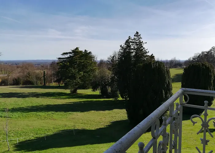 Chateau De Saint-Antoine