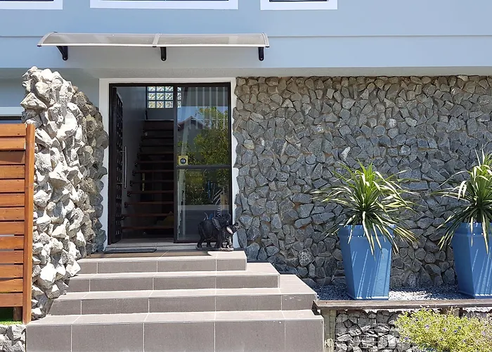 The Hillcrest Guesthouse