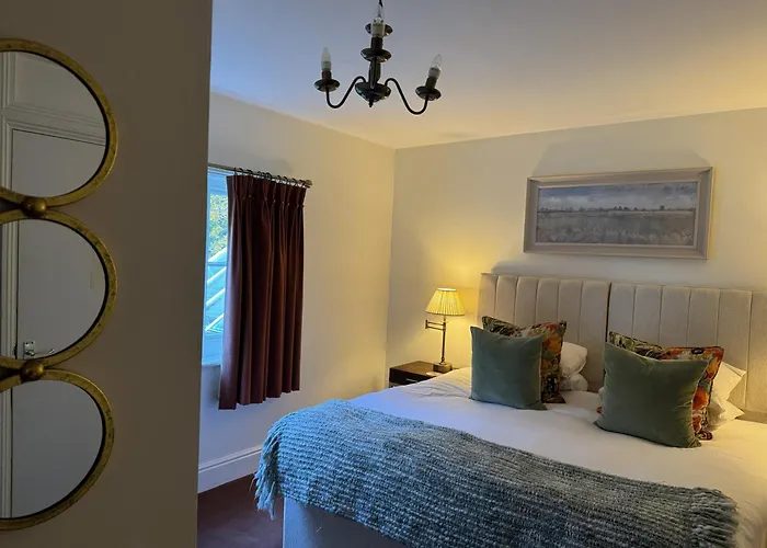 Scarborough Hill Country Inn