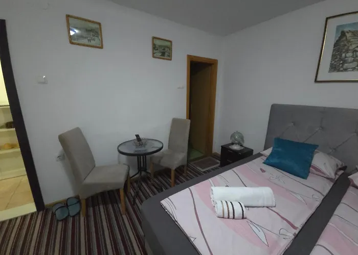 Guest House Nana