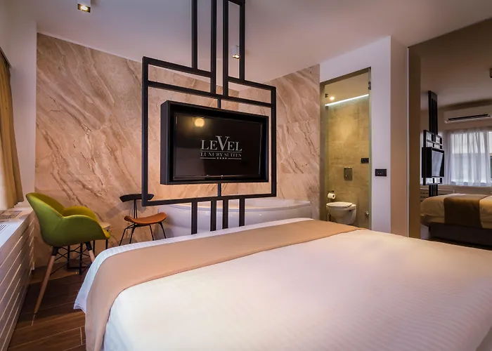 Level Luxury Room'S