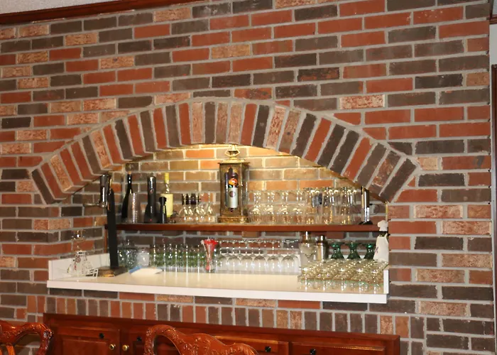 Cedar Grove Inn
