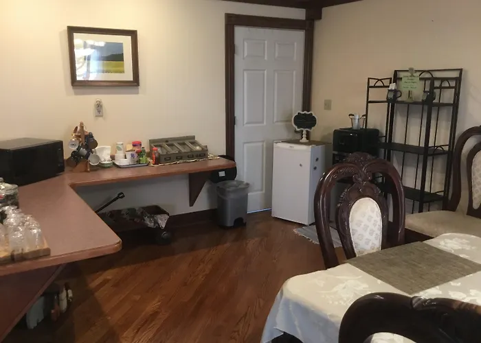 Serenity Hill Bed And Breakfast