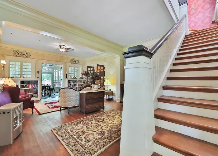 The Lancaster Manor Bed And Breakfast