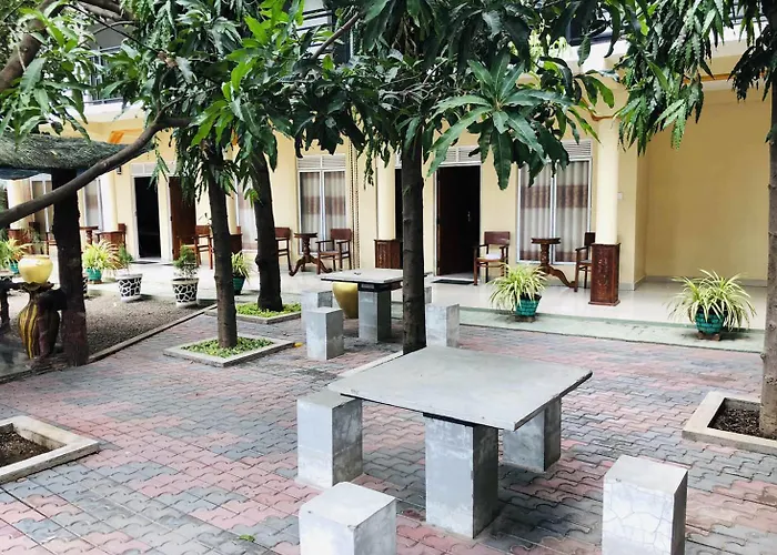 Hotel Prasanna