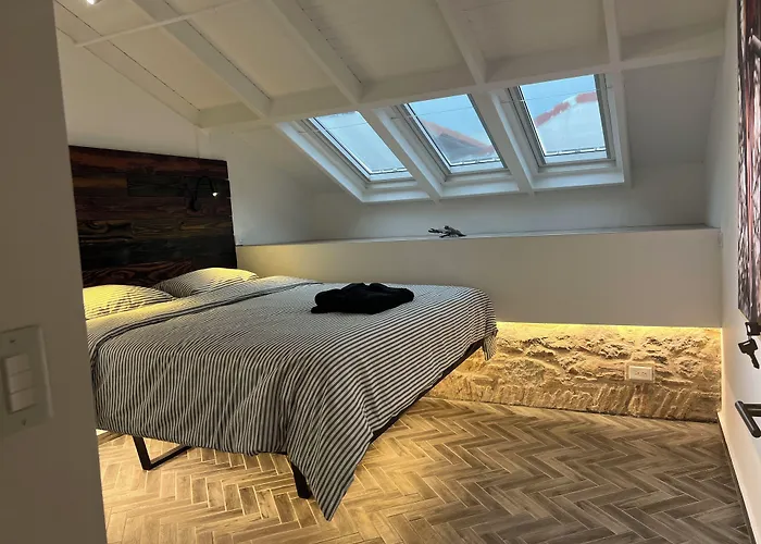 Corcho Rooms