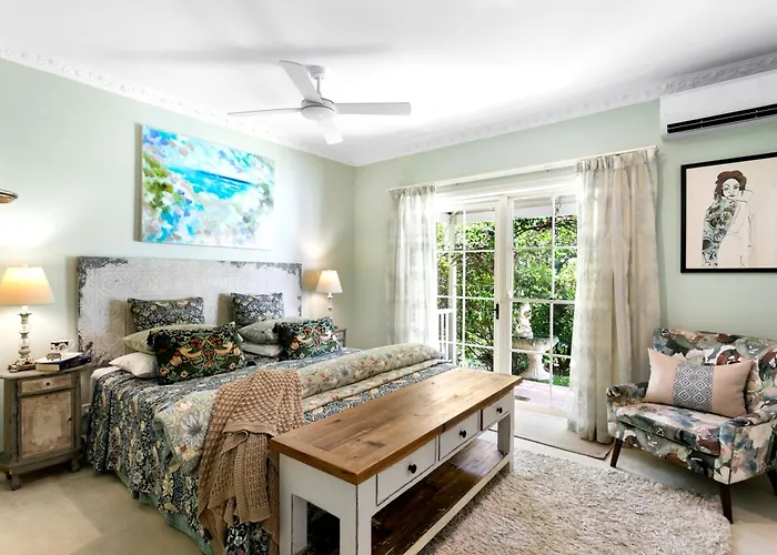 Noosa Valley Manor B&B