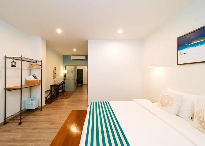 Nautical Home & Seashell House B&B Khao Lak