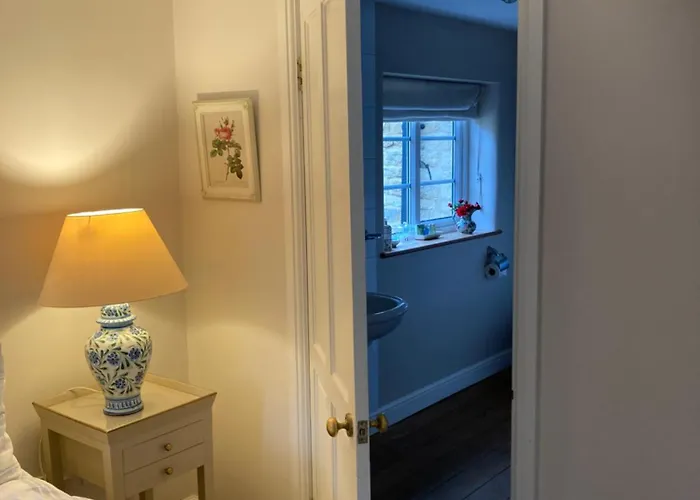 Brook Farm Cottage