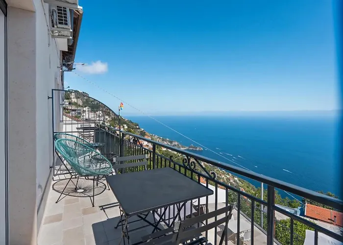 Blue View Luxury Rooms