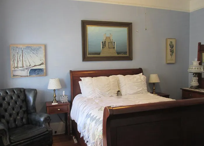 The Charleston Inn Hendersonville Nc