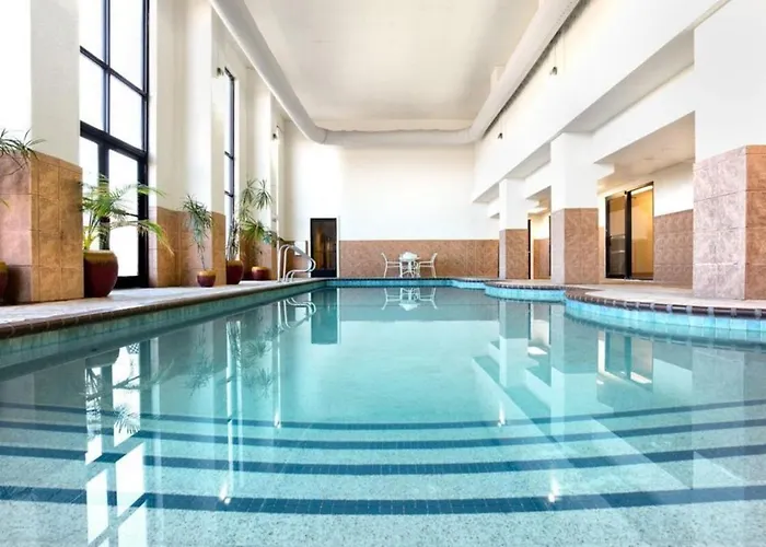 Grand Plaza Hotel & Conference Center