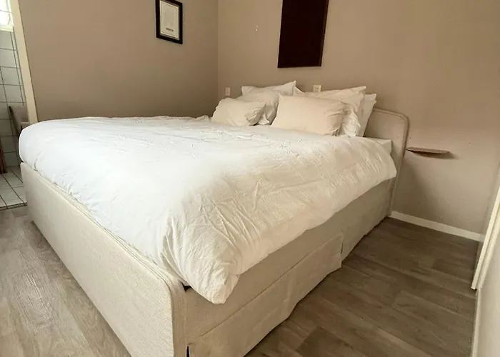 Bed & Bloom
