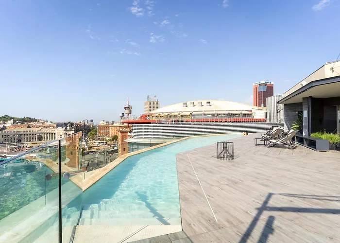 B Hotel