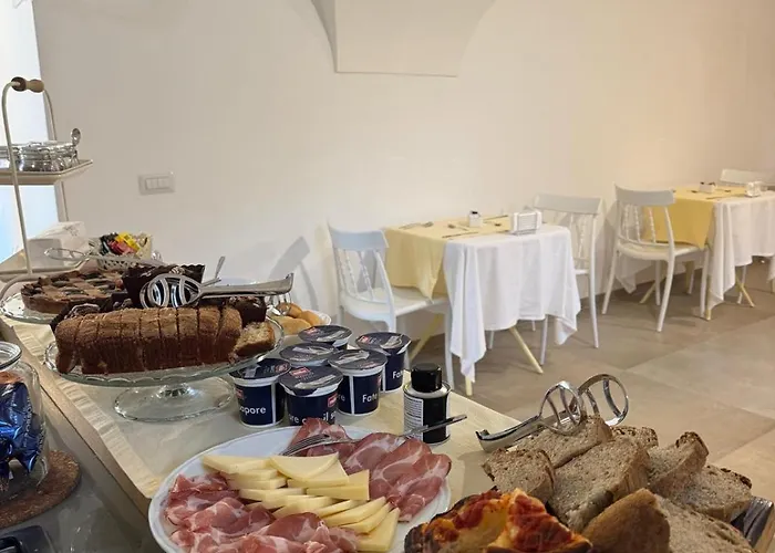 Villa Aurelia Suites And Apartments
