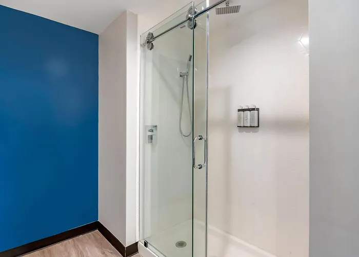Cambria Hotel Orlando Near Universal Theme Parks