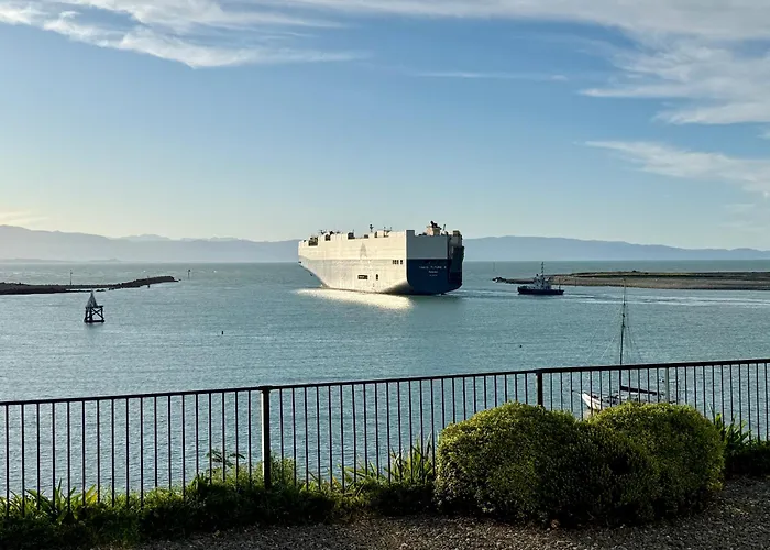Villa Victoria - Waterfront Nelson