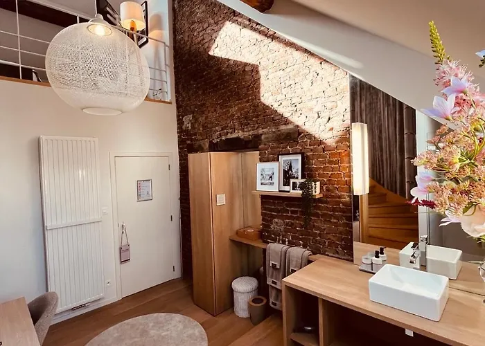 Deuxhommes Boutique B&B Massage&Spa