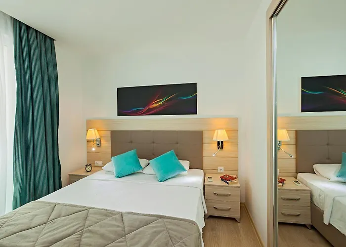 The Room Hotel & Apartments