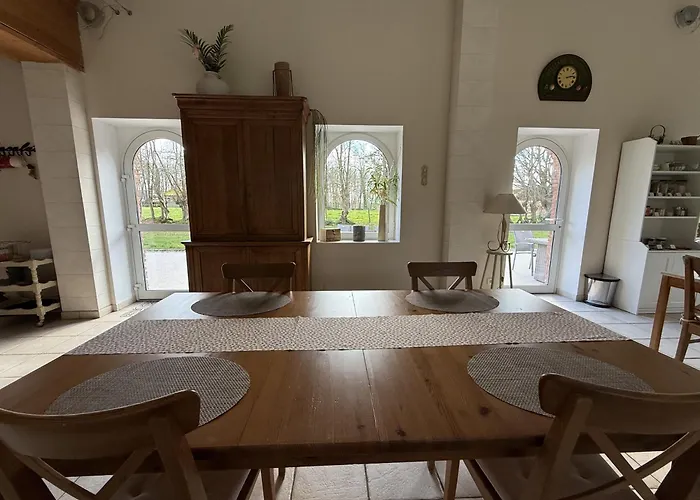 Chambres d'Hôtes Aux Ecuries du Chateau