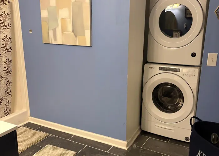Hillzbnb Guest Room