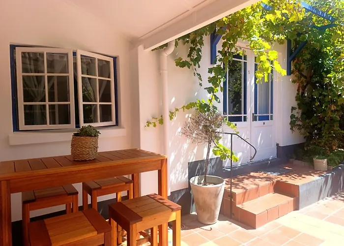 Guinea Fowl Lodge - Lagoon & Heads View B&B, Central Knysna