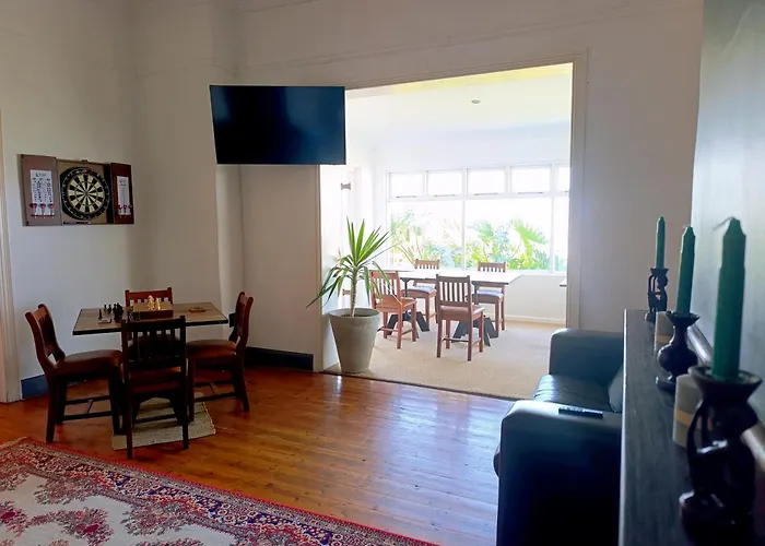 Guinea Fowl Lodge - Lagoon & Heads View B&B, Central Knysna