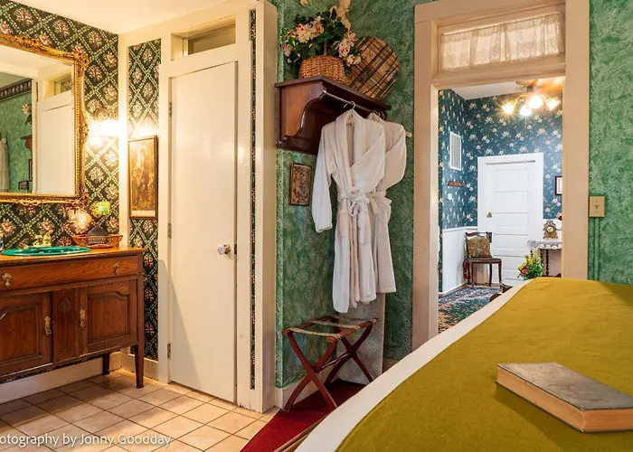 Cliff Cottage Inn, Downtown Bed & Breakfast